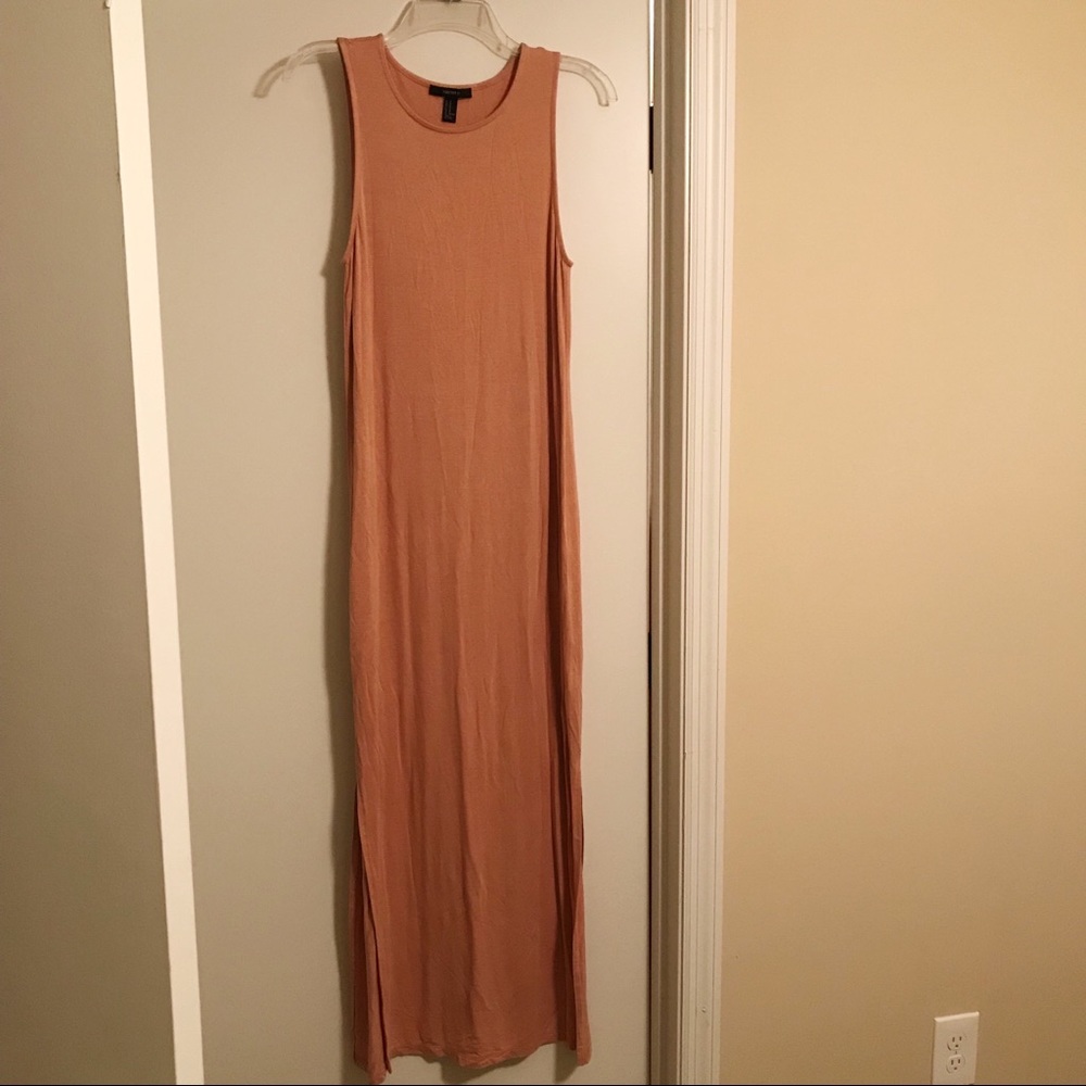 Peach-pink maxi dress